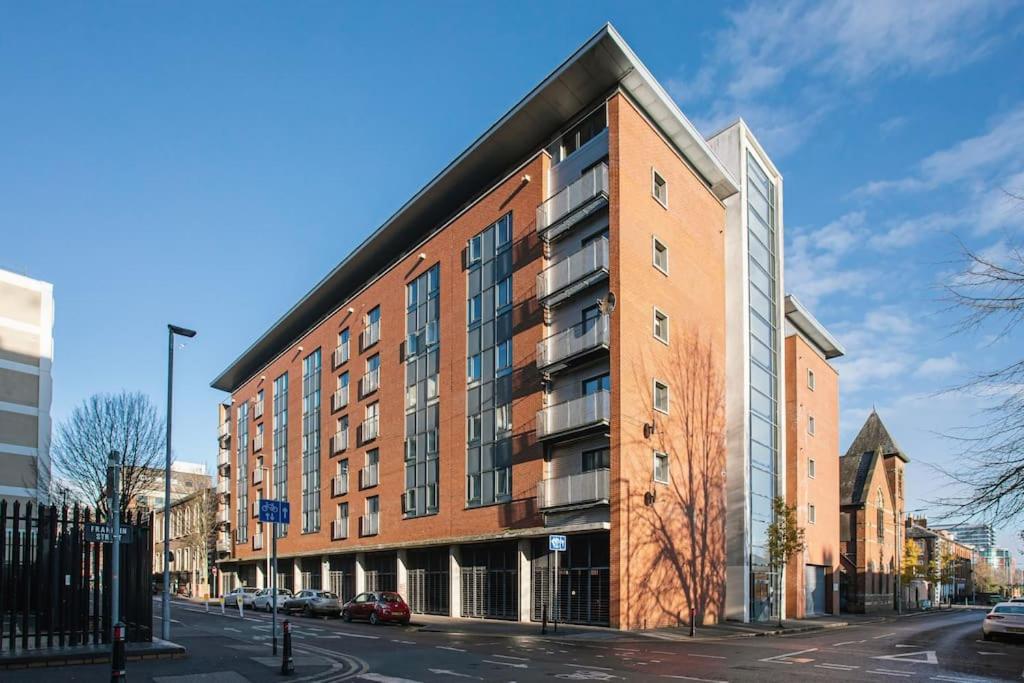 Luxury, Sleeps 6, City Centre ベルファスト エクステリア 写真
