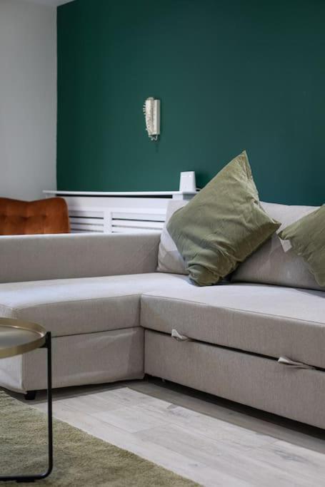 Luxury, Sleeps 6, City Centre ベルファスト エクステリア 写真